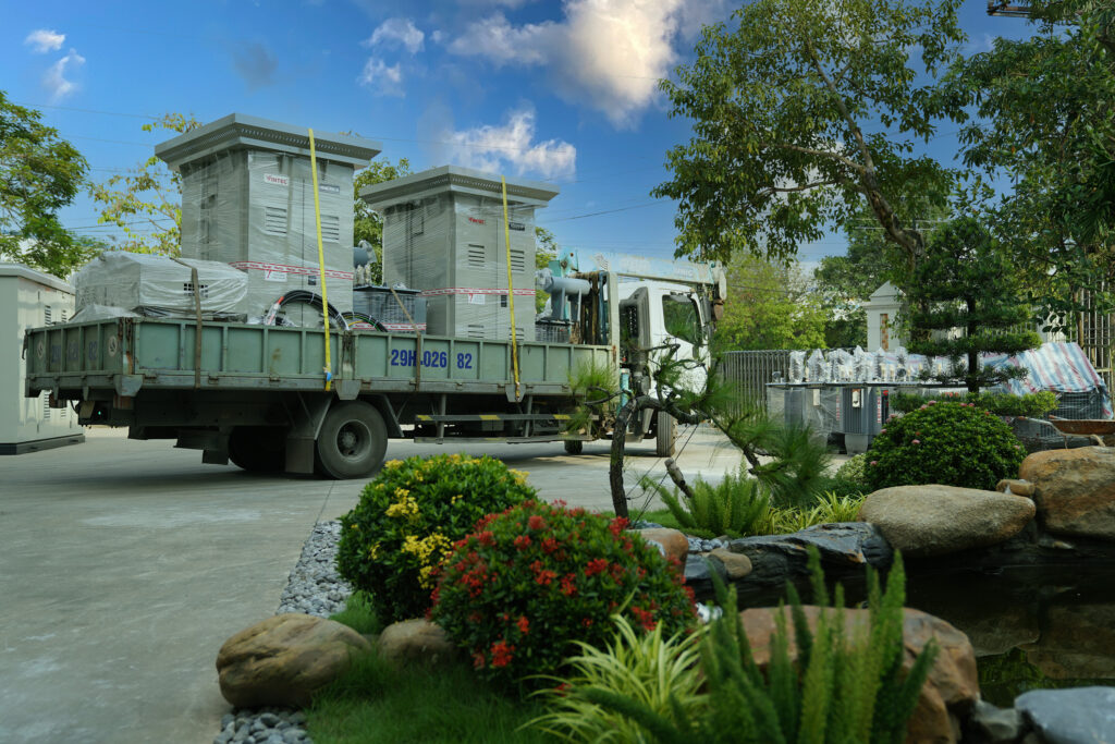 Single-pole transformer substation transportation